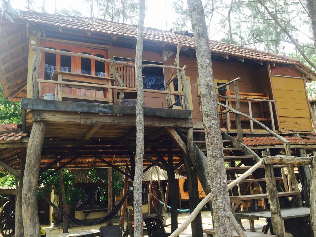 Beach Hut Аругам Экстерьер фото